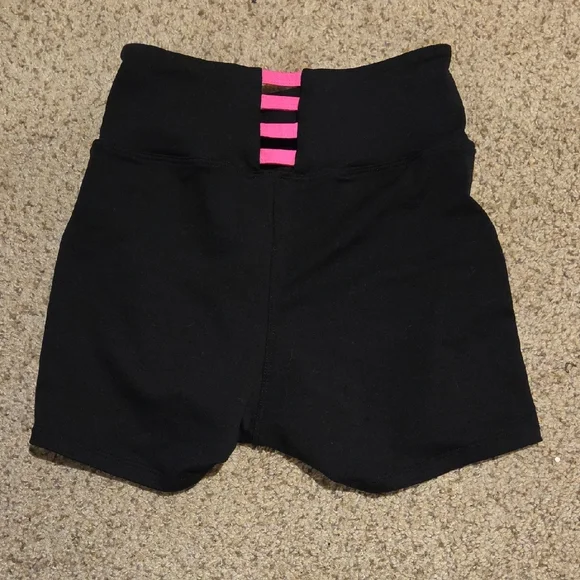 Bombshsell Shorts - Picture 2 of 3